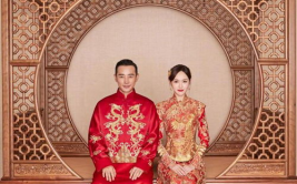 结婚照片,揭秘结婚照片背后的故事与技巧