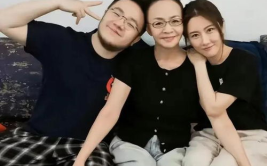 娱乐八卦瓜田吃瓜,瓜田吃瓜，揭秘明星幕后故事